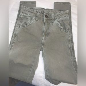 American Eagle Skinny Jeans in Pale Olive Green